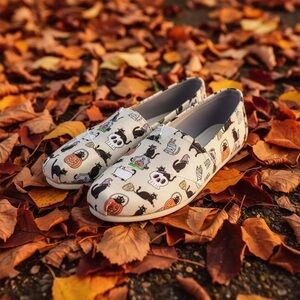 Toms Halloween shoes